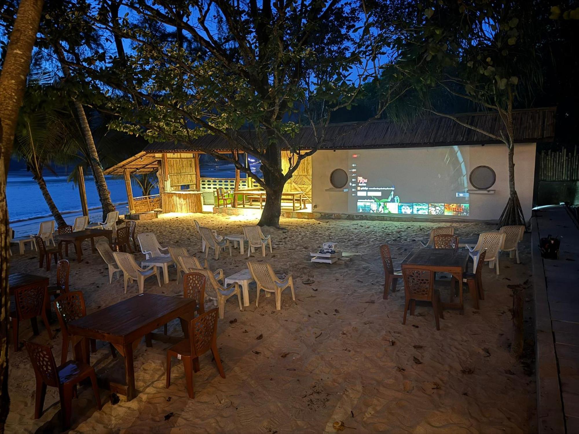 Sunny Cove Beach Resort Koh Phayam Ranong Exterior photo